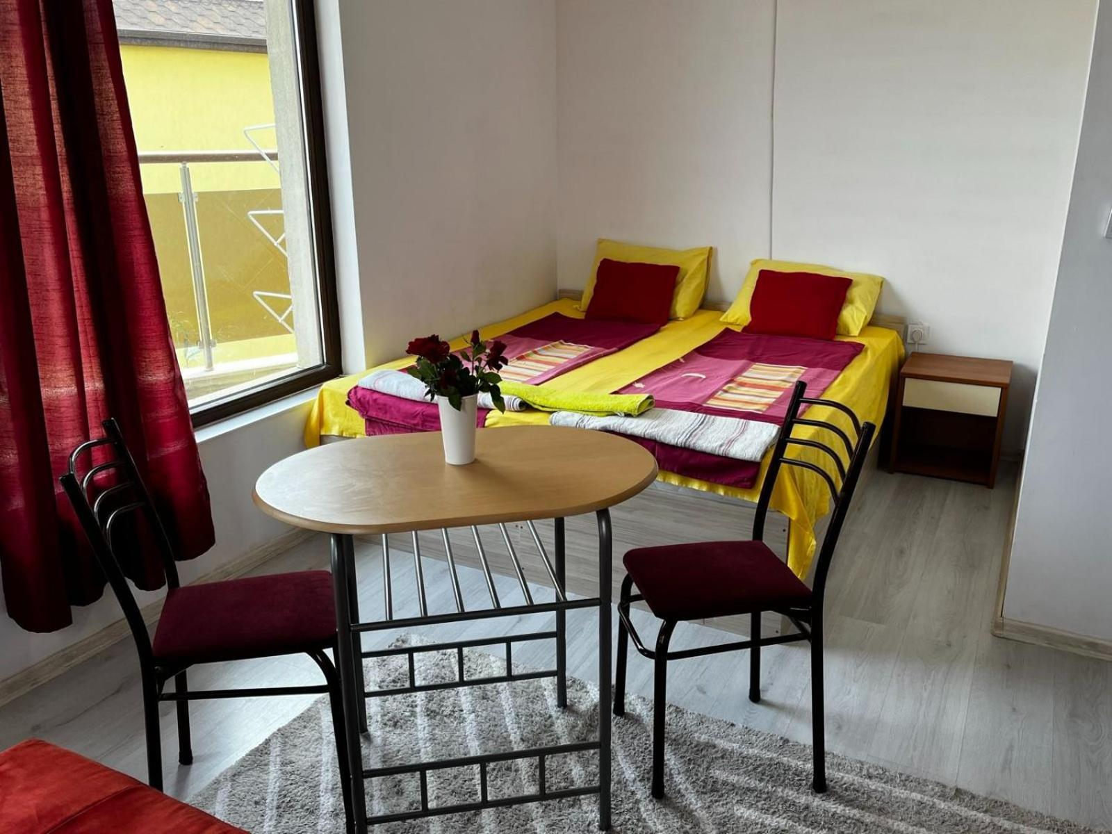 Apartment къща поморини *
